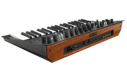 Korg Minilogue XD Polyphonic analogue synthesizer