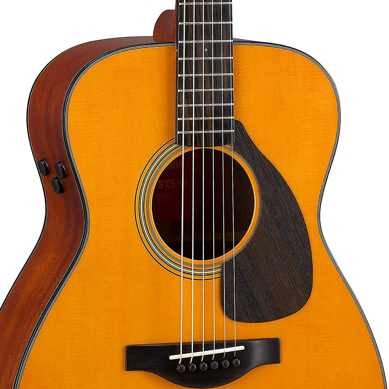 Yamaha FSX5 Red Label Gloss Acoustic Electric Guitar with Hardshell Case Natural
