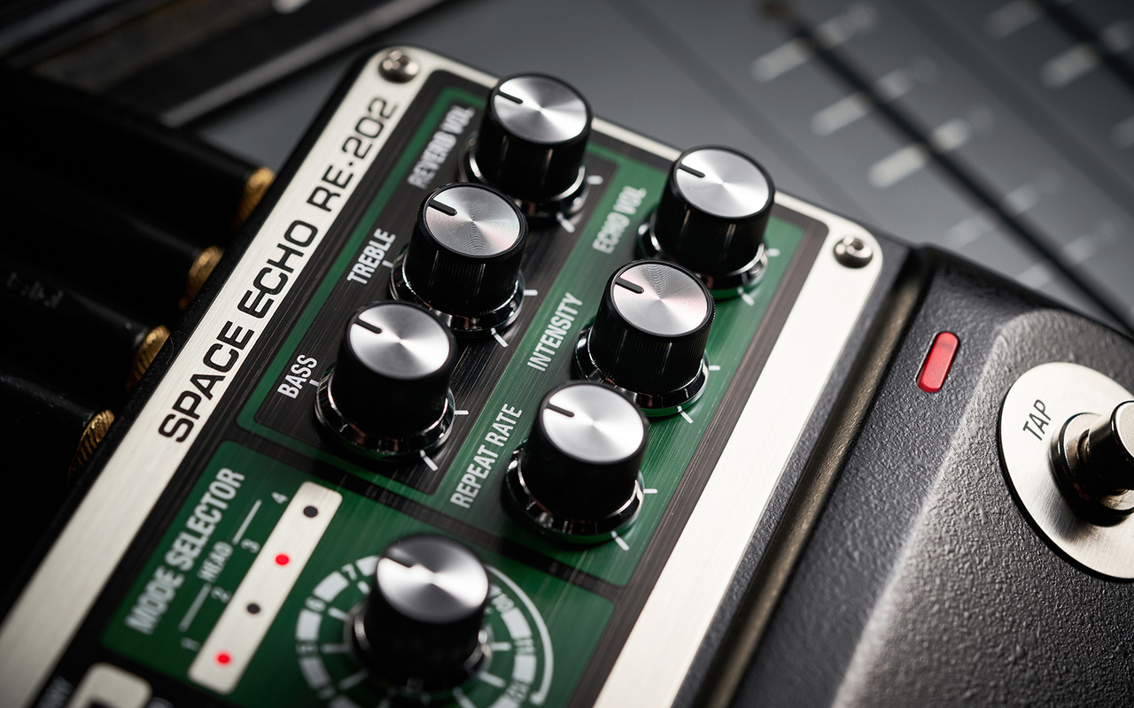 Boss RE-202 Space Echo Digital Delay Pedal