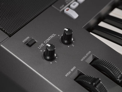 Yamaha PSR-S970 61 note arranger keyboard with built in speakers