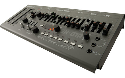 Roland SH-01A  Boutique Series 4 voice Synthesizer